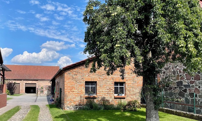 Friedland House | Ankommen, Auspacken, Durchatmen, Seele Baumeln Lassen. Das ist bei uns Programm