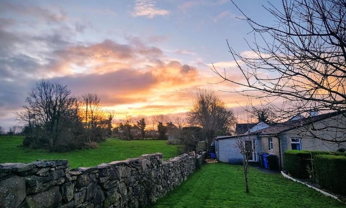 Newtownards Apartment | Annie Dee’s Guest Accommodation