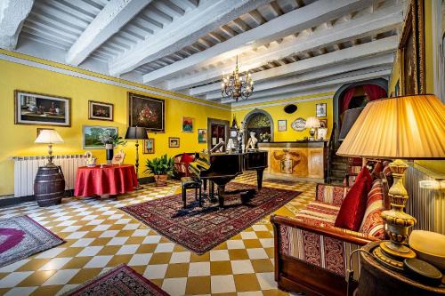 Montecarlo House | Antica Dimora Patrizia