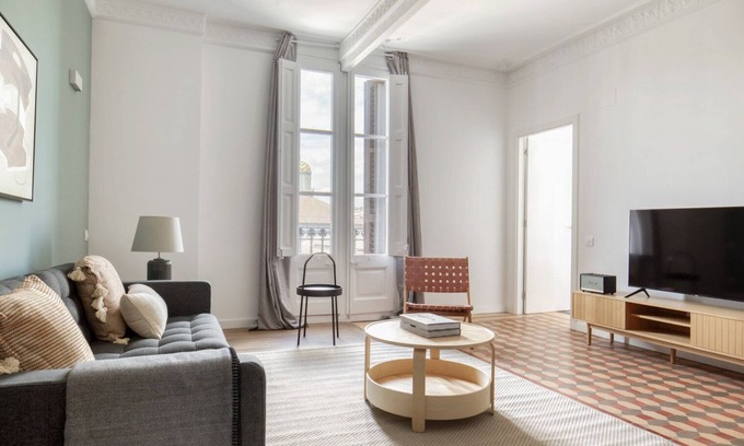 Sant Pere Apartment | Antiga Esquerra de l'Eixample 2BR