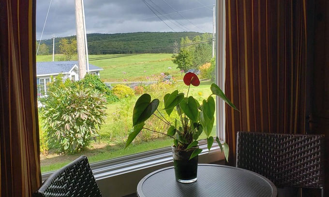 Antigonish Hotel | Antigonish Evergreen Inn