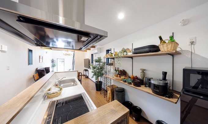 Gifu House | Antiques Gifu Station East