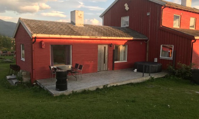 Kafjord Apartment | Anton antonsensveg 18 northern Aurora budget