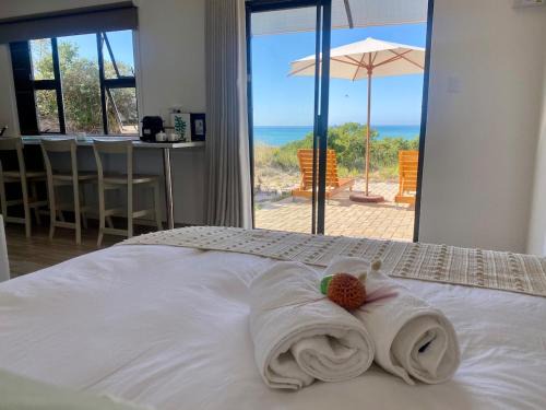 Paradise Beach Apartment | Anura - Luxurious Stay, 100m leap to the Beach!