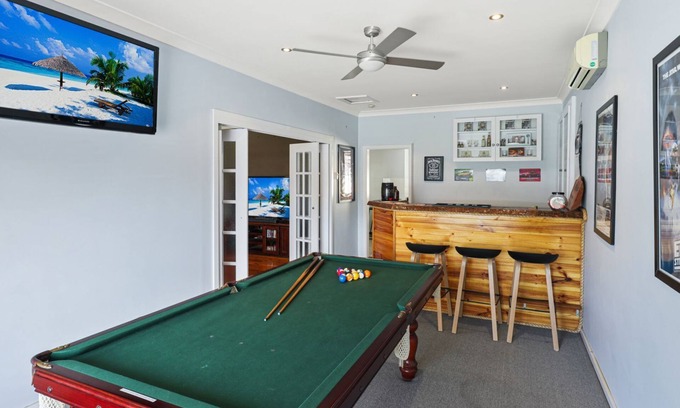 Cessnock House | Anzac Cottage – A Pet-Friendly Escape with Games Room, Minutes from Wineries