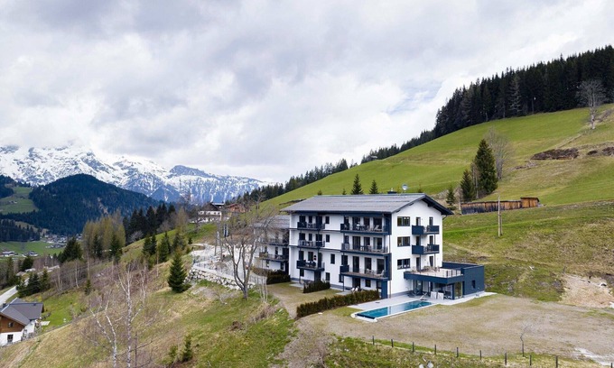 Sankt Martin am Tennengebirge Apartment | Apartment with infinity pool
