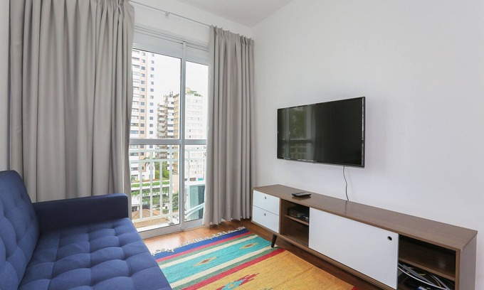 Pinheiros House | apartament at benedito calixto | garage | pool | AC