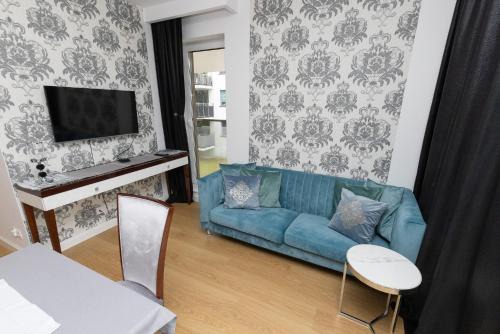 Cedzyna Apartment | Apartament Business & Living No 91 Nad Zalewem w Cedzynie, hala garażowa