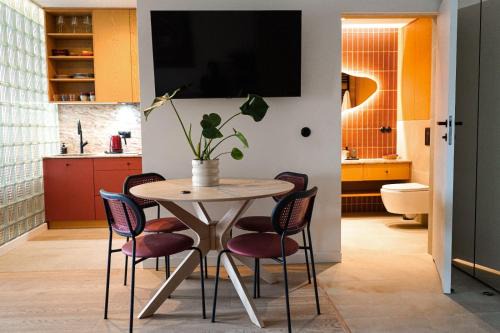 Krynica-Zdroj Apartment | Apartament Cicha z dużym balkonem- miejsce parkingowe w garażu