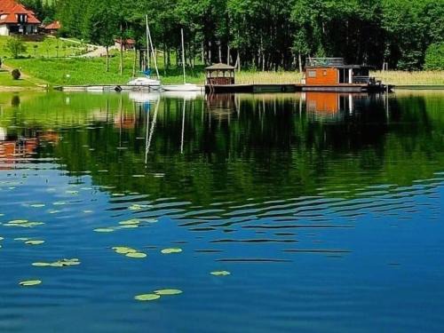 Zlocieniec Boat Rental | Apartament na wodzie - Houseboat