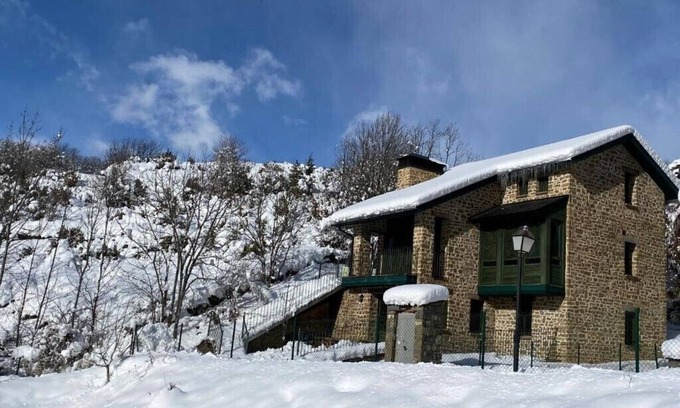 Hoz de Jaca Apartment | Apartamento Ático-dúplex en Casa Rural Fundanal en Hoz de Jaca