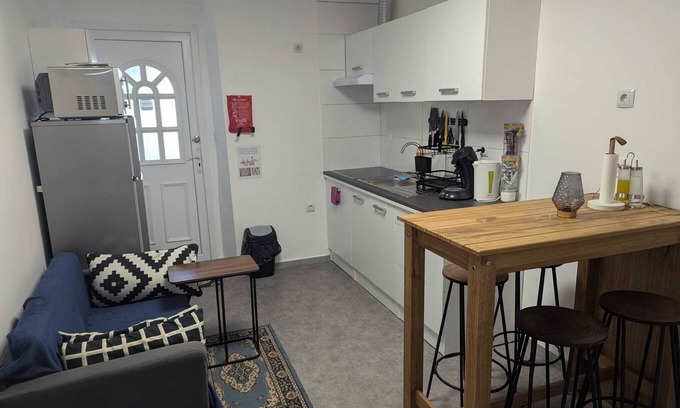 Audun-le-Tiche Apartment | Apartamento a 5 minutos de Luxemburgo fully equipped kitchen, lovely terrace