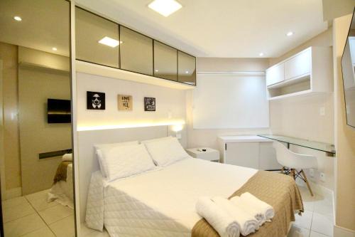 Caminho das Arvores Apartment | Apartamento ao lado do Shopping Salvador, piscina, academia, garagem