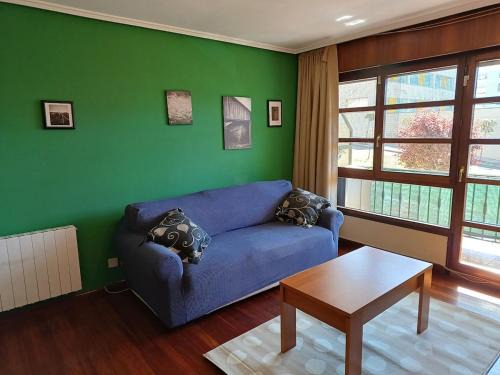 Castro Urdiales Apartment | Apartamento completo a 7 minutos de la playa con parking