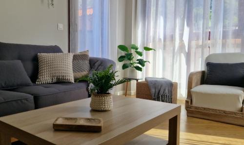 Panes Apartment | Apartamento Deva Silva by Casas de Los Picos