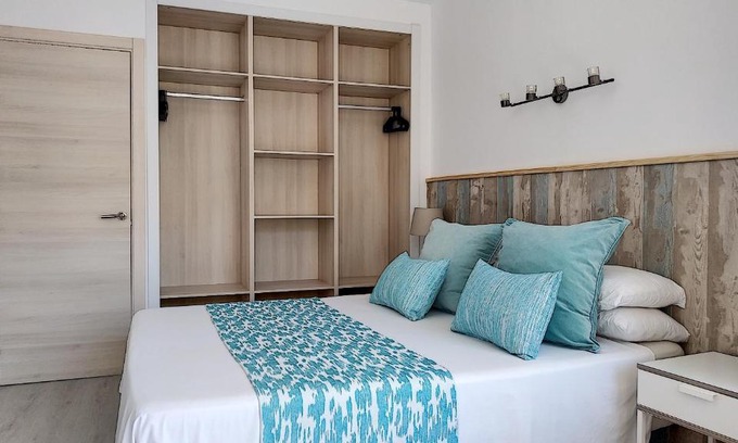Palmanova Apartment | Apartamentos Las Palmeras