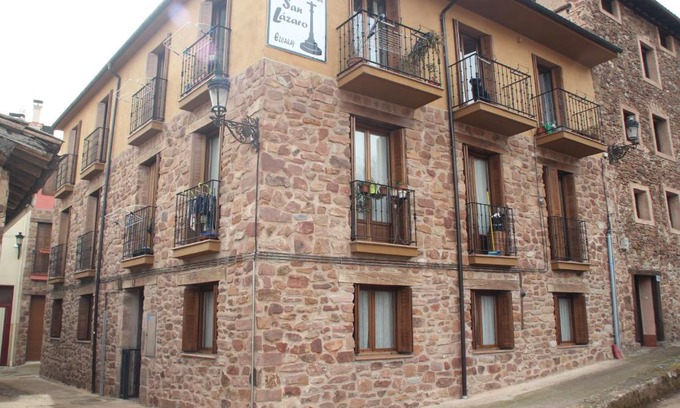 Ezcaray Apartment | Apartamentos San Lázaro