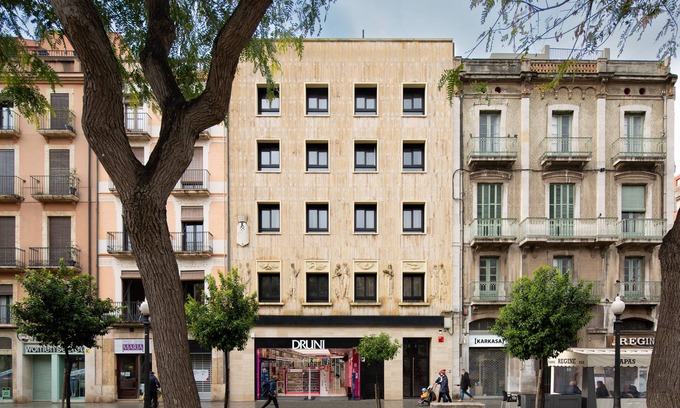 Tarragona Apartment | Apartaments Rambla 68