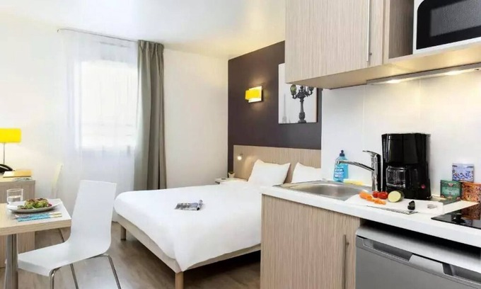Quartier Vilmorin Apartment | Aparthotel Adagio access Paris Massy TGV station - Studio 2 People