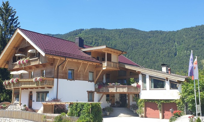Kufstein Apartment | Aparthotel Buchauer.Tirol in a natural paradise
