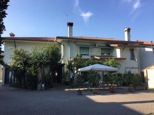 Vedelago House | Aparthotel Manfrè