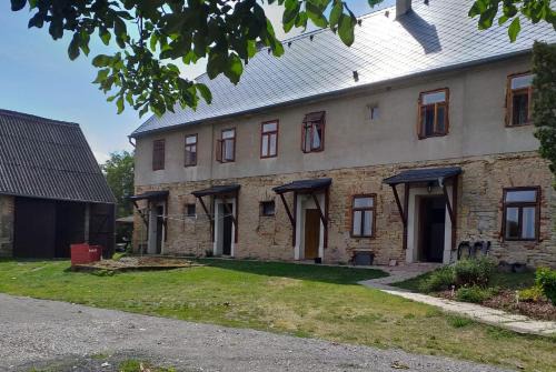 Snedovice House | Apartmán Chrpa