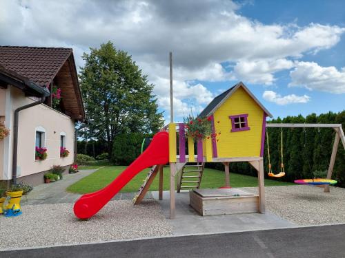 Cerklje na Gorenjskem Apartment | Apartma Žirovnik