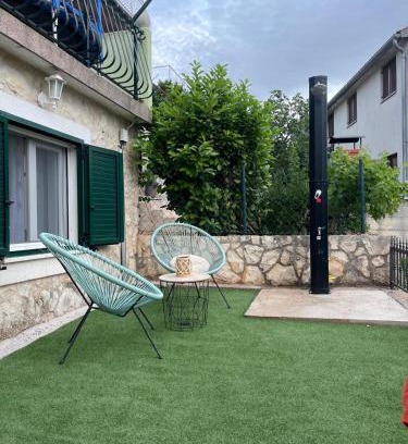 Grebastica Apartment | Apartman near sea ,Brale 2' - Galešnica
