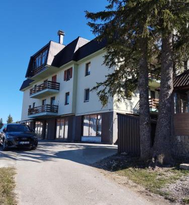 Babanovac Apartment | Apartman Pinja