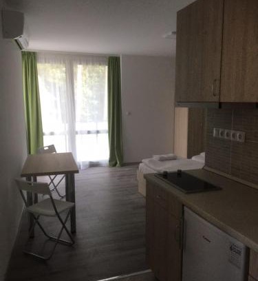 Balatonfured Apartment | Apartmanhotel Baraton*
