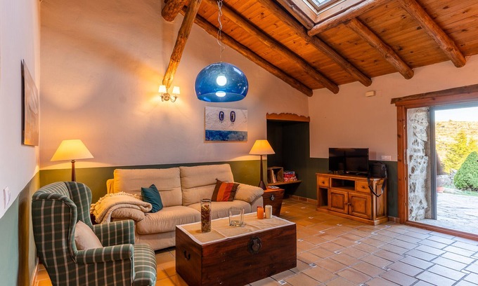 Navarredonda de Gredos Apartment | Apartment-Ensuite with Jet bath