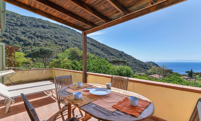 Zanca Apartment | Apartment 'Cinciarella Casa Vai' with Sea View, Wi-Fi and Air Conditioning