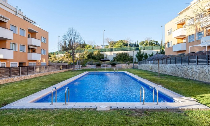 Sant Feliu de Guixols Apartment | Apartment with terrace & pool 5min beach