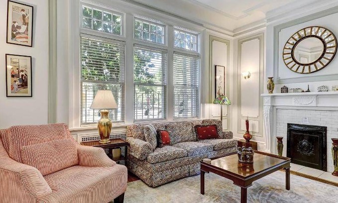 Thomas Square Apartment | Apartment ∙ 1 bedroom ∙ 4 guests