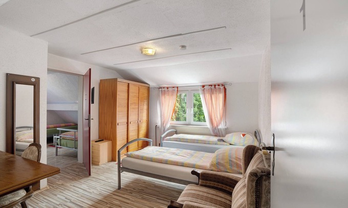 Baden-Baden Apartment | Apartment '1' with Shared Terrace and Wi-Fi