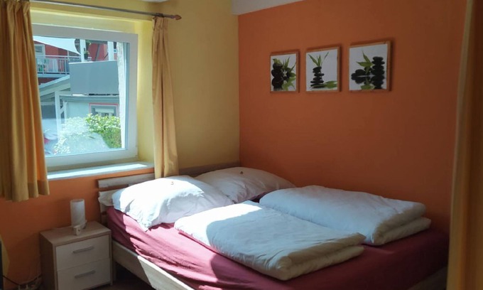 Sankt Georgen Apartment | Apartment '19qm' with Wi-Fi