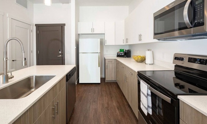 North Salt Lake Apartment | Apartment 2107 · Luxury style 1 bed 1 bath apartment