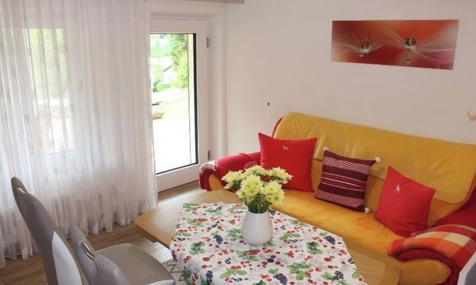 Enzklosterle Apartment | Apartment '3' with Private Terrace, Shared Garden and Wi-Fi