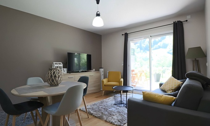 Mont-Dore Apartment | Apartment 'A1 - La Montille' with Mountain View and Wi-Fi