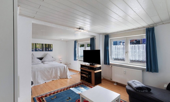 Gruendau Apartment | Apartment 'Alte Schäferei' with Balcony and Wi-Fi