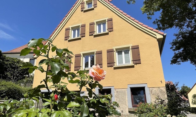 Satteldorf Apartment | Apartment 'Alte Schmiede Ellrichshausen' with Wi-Fi