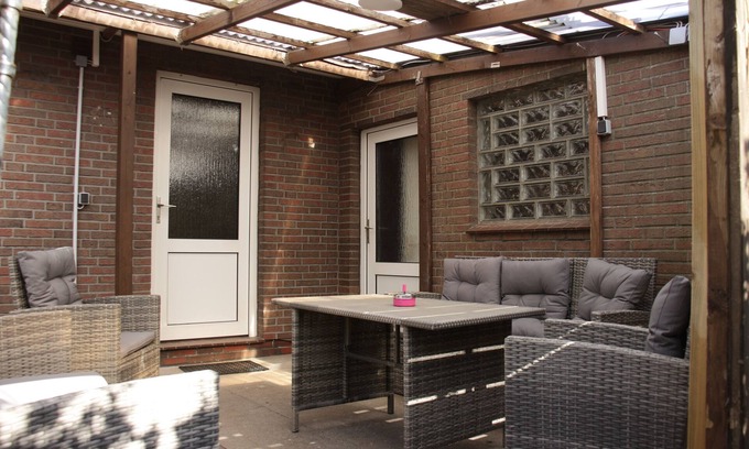 Sonnebull Apartment | Apartment 'Am Alpakahof' with Private Terrace, Private Garden and Wi-Fi
