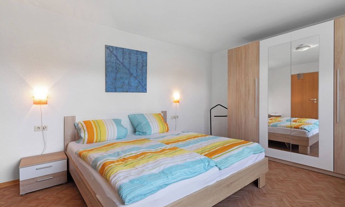 Altenheim Apartment | Apartment 'Am Reitplatz' with Shared Terrace and Wi-Fi