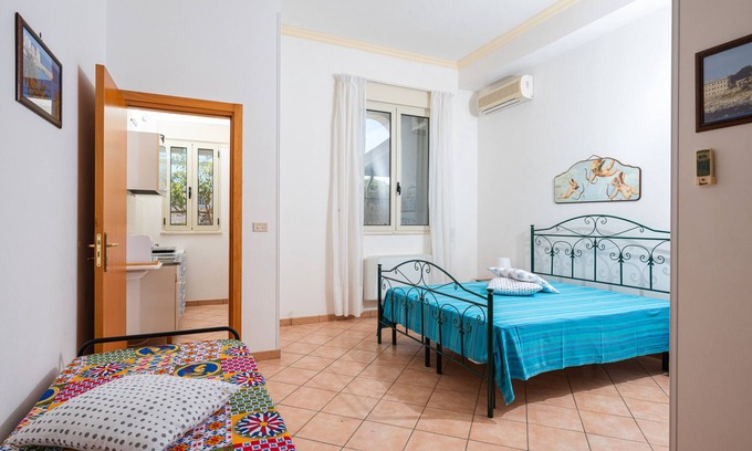 Cocumola Apartment | Apartment 'Angeli Nel Salento - Casa Vacanza 4' with Private Terrace, Wi-Fi and Air Conditioning