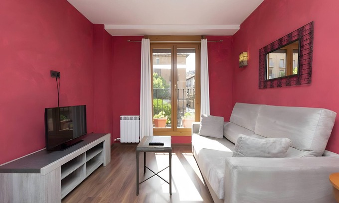 Daroca Apartment | Apartment 'Apartamento Rica' with Private Terrace, Wi-Fi and Air Conditioning