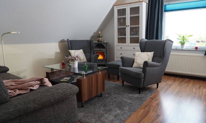 Jork Apartment | Apartment 'Apfelkorb' with Private Terrace and Wi-Fi