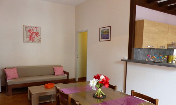 Arfeuilles Apartment | Apartment Arfeuilles, 2 bedrooms, 4 persons