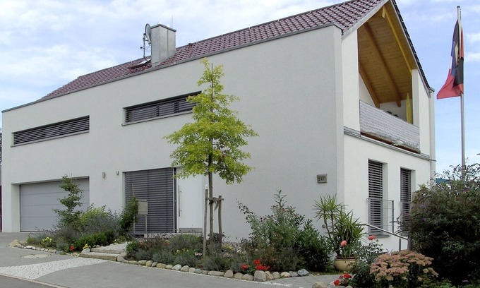 Wasserburg Apartment | Apartment 'Bania' with Private Terrace, Wi-Fi and Air Conditioning