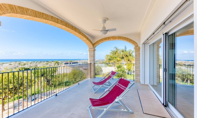 Fontanelle Apartment | Apartment 'Bianca' with Sea View, Wi-Fi and Air Conditioning