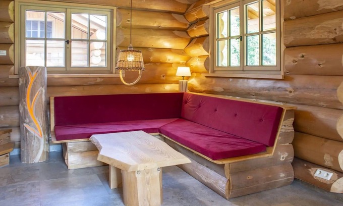 Glatten Apartment | Apartment 'Blockhaus Almhütte Hofblick' with Private Terrace, Private Garden and Wi-Fi